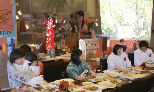 近视眼患者是否能做开眼角手术，取决于具体情况。开眼角手术是一种通过改变眼睛大小来改善外观的整形手术，与近视矫正手术不同。如果近视患者想进行开眼角手术，建议咨询专业医生进行详细的评估和诊断